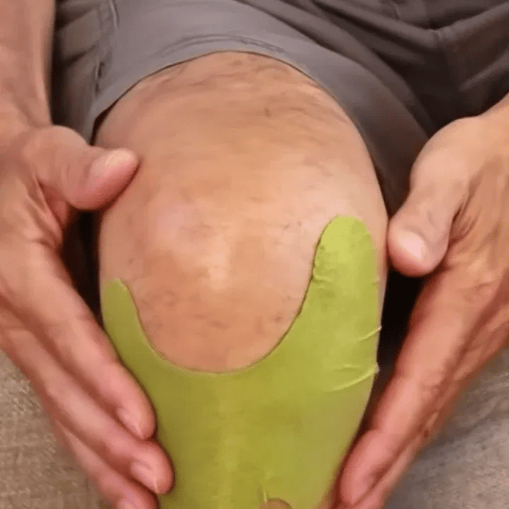 Knee Patch for Pain Relief, Pack of 10 - Wormwood leaves Dried Ginger Camphor Borneol Natural Herbal Patches, Sticker 12-Hour Relief of Joint Pains